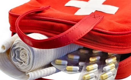 Аптечка: що важливо взяти з собою у сховище. Інструкція МОЗ