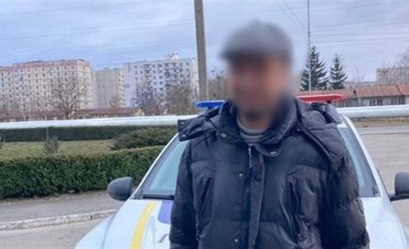 На Шепетівщині поліцейські офіцери громади повернули викрадений телефон