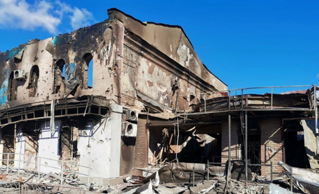 Щоденник ізюмчанина: З вікна видно міст, на якому стояв танк і вбивав мій дім та думки про порятунок