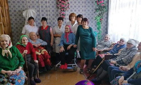 Миколаївські соцробітники дають людям надію на краще життя