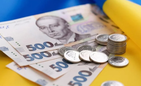Грошова допомога від держави, підтримка бізнесу, переселенцям на час війни в Україні