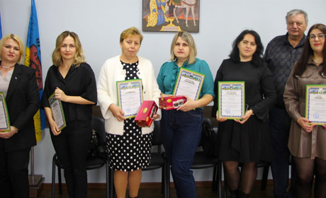 З нагоди професійного свята відзначені нетішинські працівники соціальної сфери