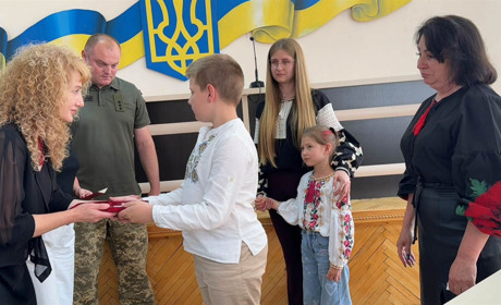 У Жмеринському районі відзначили сімох загиблих Захисників. Серед них — барчанин Вадим Казьмірук