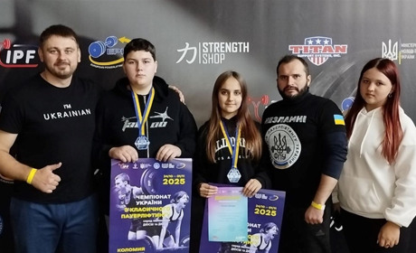 Звягельські пауерліфтери здобули три медалі на Чемпіонаті України