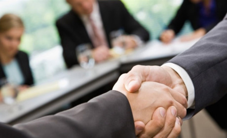 Хоч і далекі, але ж такі рідні: міста-побратими і допоможуть Мелітополю, і відсвяткують з ним