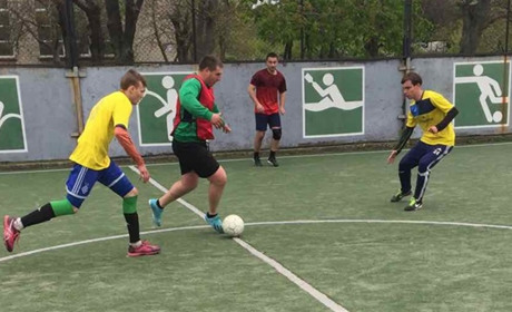 У Первомайську стартувала першість міста з футболу. Зіграли перші матчі