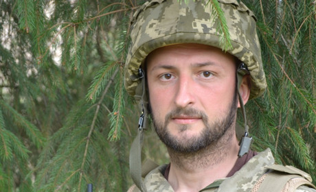 Оборонець Чернігова лікар-психолог Юрій громив російські танки з гранатомету