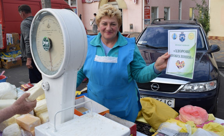 Як виглядають корисні, екологічні продукти, і хто їх продає в Біляївці – знають біляївські школярки
