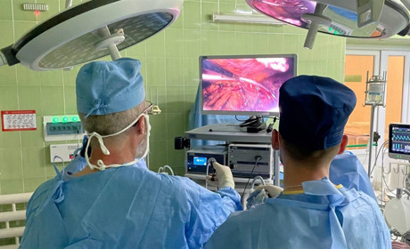 Нетішинські хірурги впроваджують інноваційні методики у лікуванні складних патологій