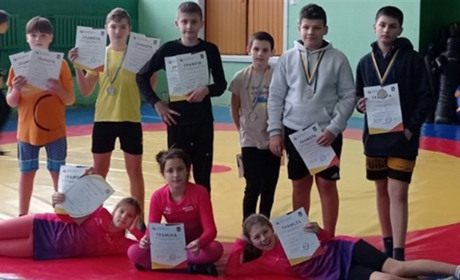 Барські спортсмени ДЮСШ зайняли призові місця у чемпіонаті з вільної боротьби