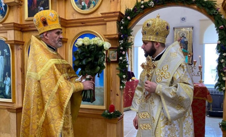 У Велихові громада перейшла до ПЦУ – у храмі побував Владика Іларіон