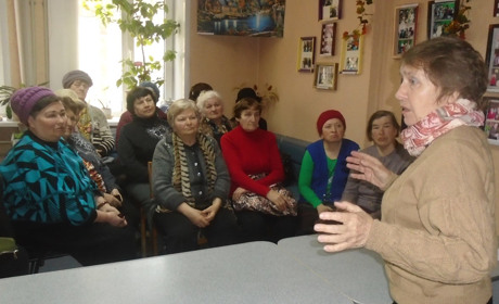 Медики спілкувались з людьми «золотого віку»