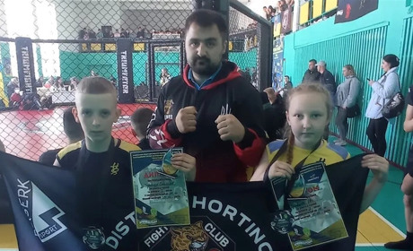 Перша спроба стала вдалою. Хортингісти Первомайщини спробували себе в ММА і перемогли