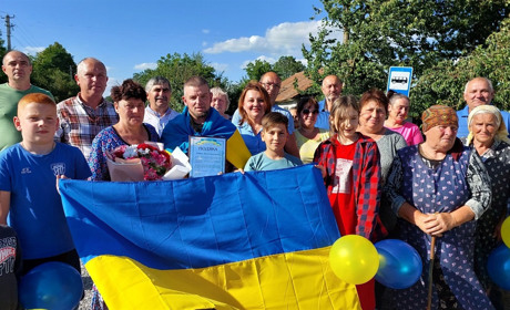 До рідних Швайківців, що на Чортківщині, з полону повернувся військовий Микола Лейбюк