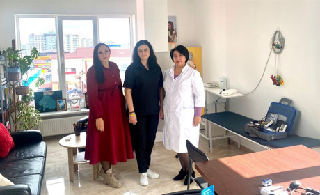 У Хмельницькому відкрили медичний хаб для переселенців з Торецької громади