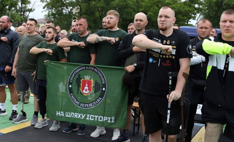 Ветерани з Переяслава виступили у Коростені на турнірі "Сильні України" і вчергове здобули медалі