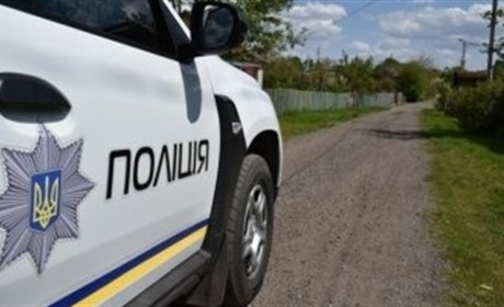 ДТП у селі на Переяславщині: "ВАЗ" врізався у "Ford Transit" на парковці – хроніка поліції