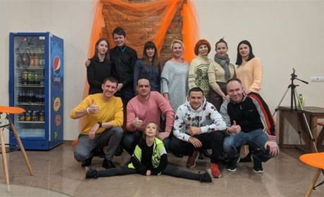 Театрали зіграють у ресторані