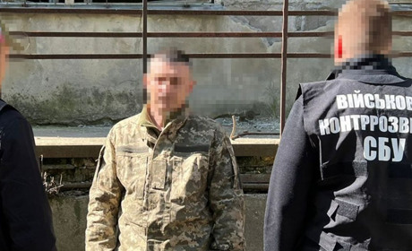 СБУ затримала ексохоронця російської катівні на Херсонщині: він намагався сховатися у лавах ЗСУ
