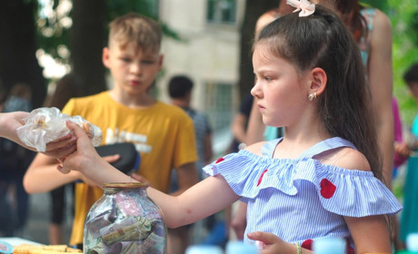 Авто для ЗСУ: організатори вечора вуличної їжі у Переяславі підрахували зібрані кошти