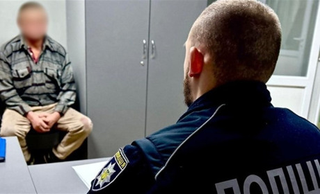 Господар завдав гостю кількох ножових поранень і сам повідомив про це медиків та правоохоронців