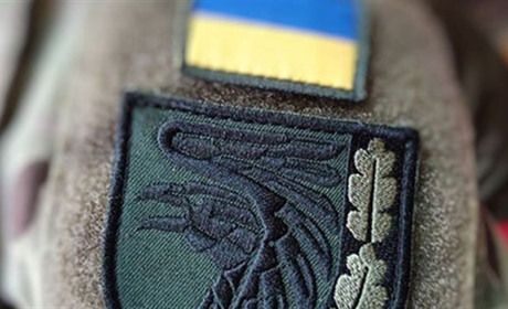 Боєць-холодноярець передав музею у Шепетівці особисті речі окупантів