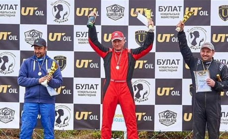 Хто переміг на змаганнях з автомобільного кросу у Жовтих Водах: фото та відео