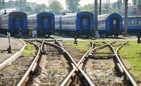 Укрзалізниця з 15 грудня вводить новий розклад руху. Через станцію Лозова ходитиме ще один поїзд