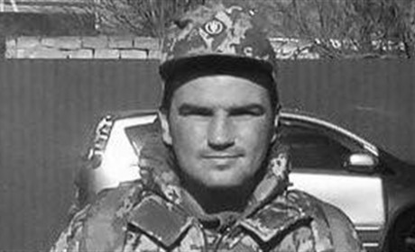 Прощання із захисником з села Олександрівка Русланом Кравченко