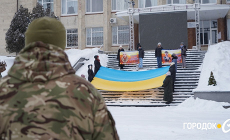У Городку вшанували пам’ять Михайла Коцура та Марка Васермана, які загинули в один день