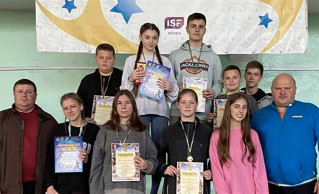 Легкоатлети зі Жмеринки вибороли 7 призових місць на чемпіонаті у Хмельницькому