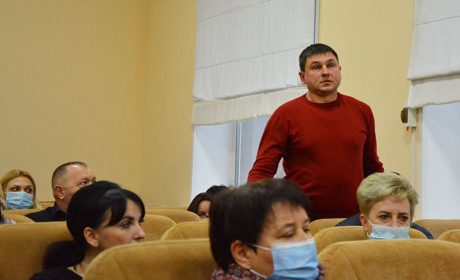Старости громади розповіли про проблеми у своїх округах