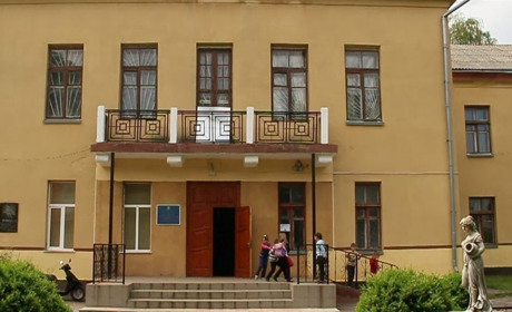 Школи Фастівської громади переходять на дистанційне навчання