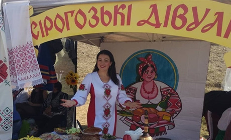 На фестивалі “Таврія-борщ” сірогозький борщ переміг у номінації “елітна страва”