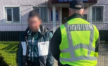 На Житомирщині чоловік вдарив штахетою хлопчика по голові за відмову допомогти по господарству