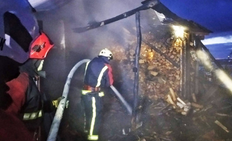 На Різдво рятувальники гасили пожежу у Володимирці