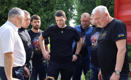 Керівники області відвідали Червоноград. Говорили про декомунізацію та капремонт школи в Гірнику