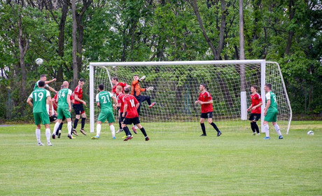 Мирівська "Дружба" розгромила гостей із Макарова