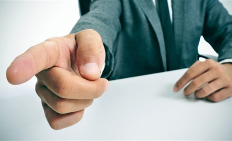 Нещеплених відсторонять від роботи у листопаді без збереження зарплати. Кого це торкнеться?