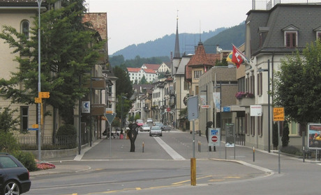 Когда внучки из Швейцарии приезжают к бабушке в Мелитополь, то удивляются вкусу здешних продуктов