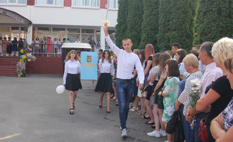 Студентів, як днів у рокові: у Калинівському технологічному коледжі розпочався навчальний рік