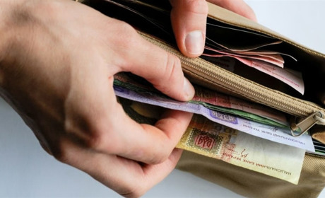 Нацбанк з 2-го березня вилучає деякі паперові банкноти: ними не можна буде розраховуватись