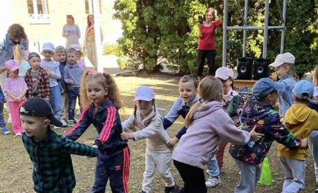 Новини воєнного часу. Про грошові винагороди, зустріч з письменницею, спортивний день