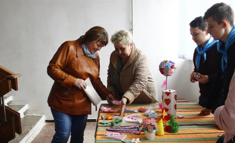 Попасняни організували благодійний ярмарок, щоб зібрати кошти для дітей з вадами серця