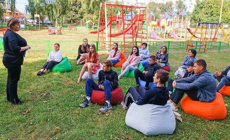 У Кагарлику в Центральній бібліотеці до Дня міста нагородили переможців літературної першості