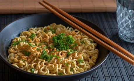 Локшина швидкого приготування для дому, офісу й дороги