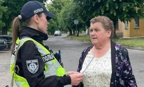 Не дозвольте себе ошукати: поліцейські проводять роз’яснювальну роботу для запобігання шахрайствам