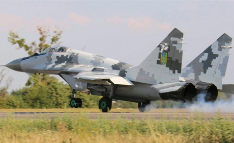 О ЧП с истребителем на мелитопольском аэродроме первым делом сообщили в Telegram