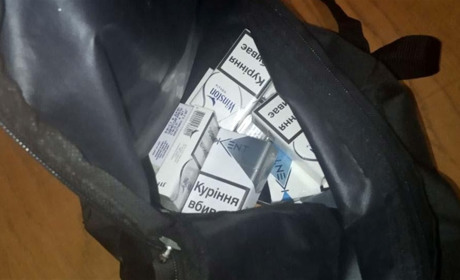 У Вараші поліція упіймала двох неповнолітніх на крадіжці цигарок