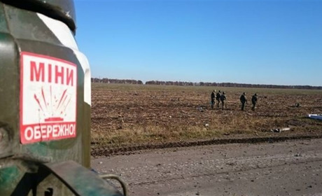 Сьогодні на околиці Сватового пролунали три вибухи: що це було